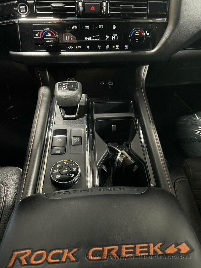 2024 Nissan Pathfinder Rock Creek 4WD (C15744)