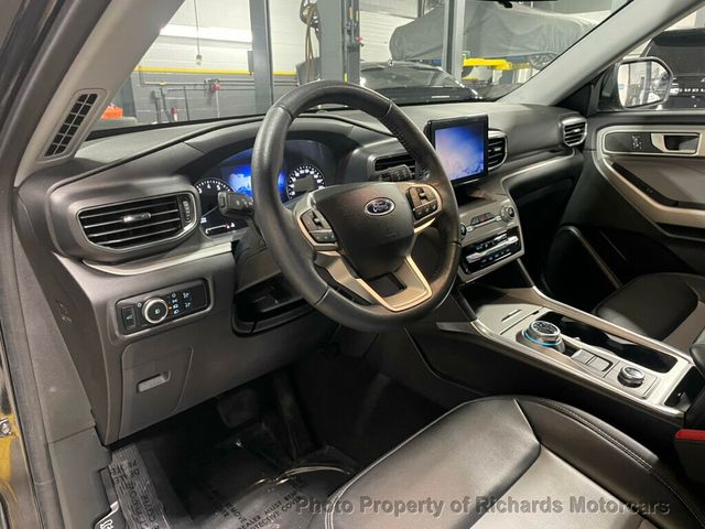 2024 Ford Explorer XLT 4WD (C15721)