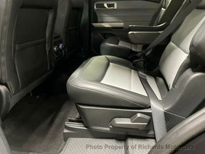 2024 Ford Explorer XLT 4WD (C15721)