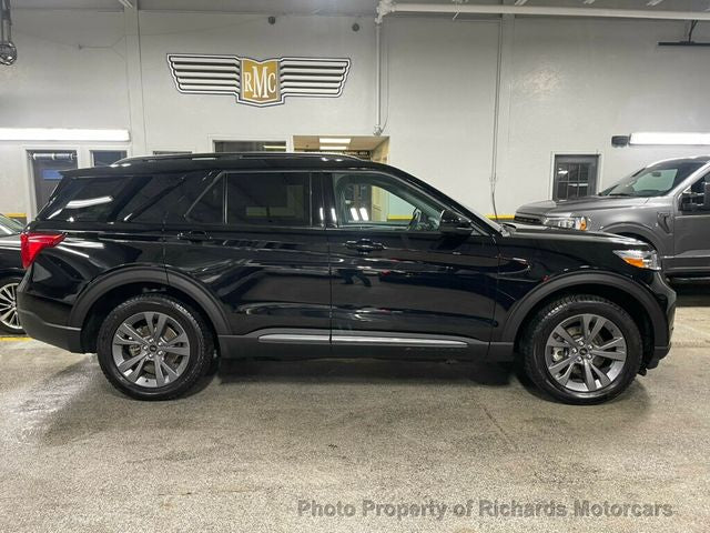 2024 Ford Explorer XLT 4WD (C15721)