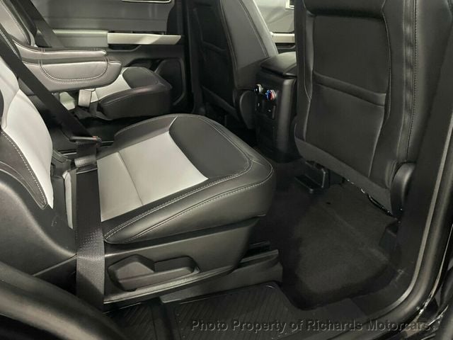 2024 Ford Explorer XLT 4WD (C15721)