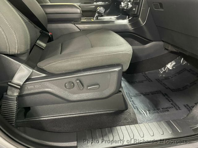 2023 Ford F-150 XLT 4WD SuperCrew 6.5' Box (C15633)