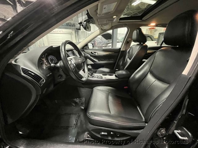2022 INFINITI Q50 LUXE AWD (C15701)