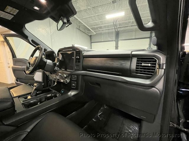 2024 Ford F-150 XLT 4WD SuperCrew 5.5' Box (C15795)