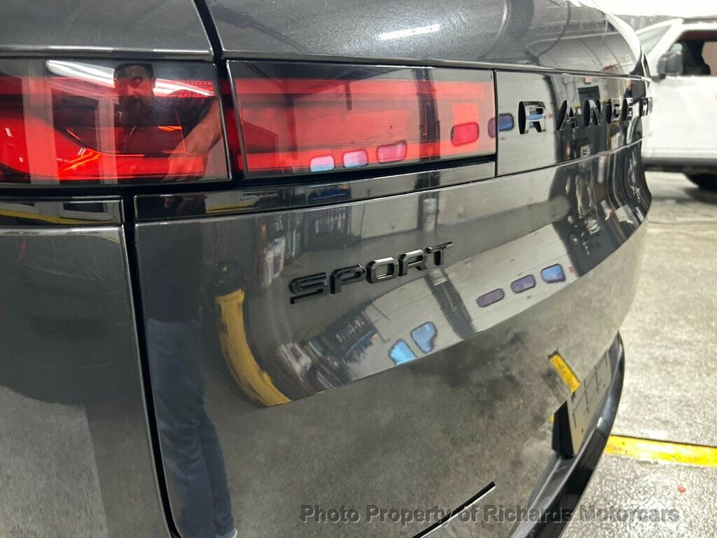 2023 Land Rover Range Rover Sport P400 SE Dynamic (C15602A) - Image 12