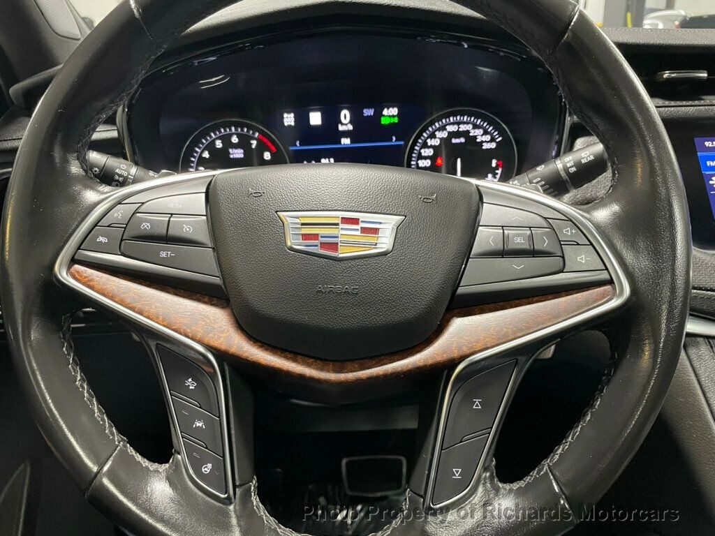 2023 Cadillac XT5 AWD 4dr Sport (C15735) - Image 12