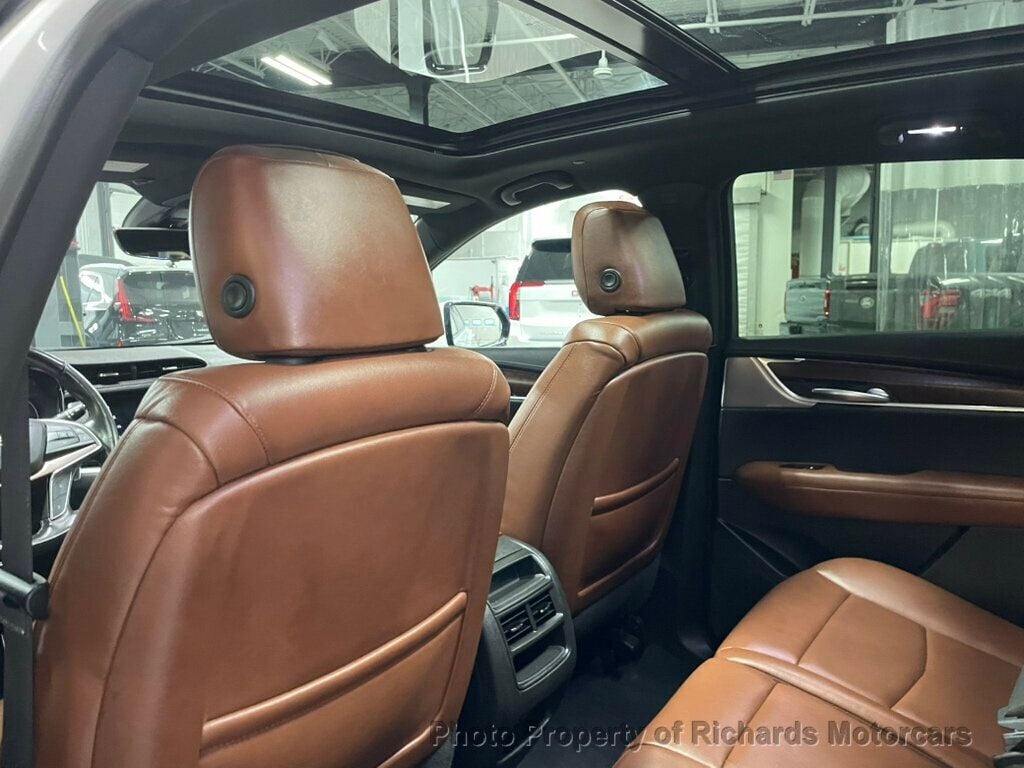 2023 Cadillac XT5 AWD 4dr Sport (C15735) - Image 16