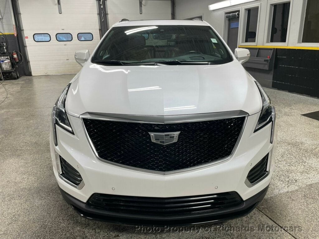 2023 Cadillac XT5 AWD 4dr Sport (C15735) - Image 3