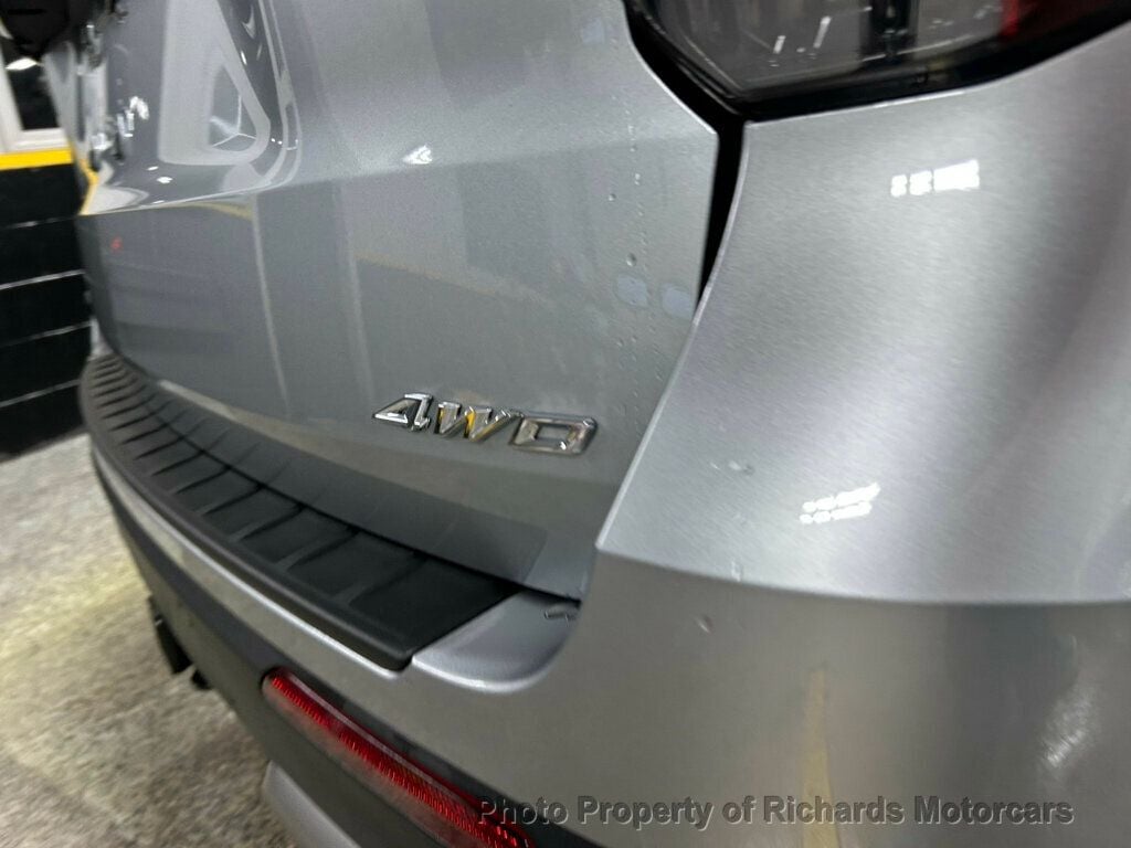 2025 Ford Explorer Platinum 4WD (C15786) - Image 11