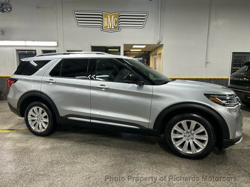 2025 Ford Explorer Platinum 4WD (C15786)