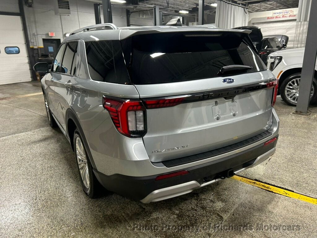 2025 Ford Explorer Platinum 4WD (C15786) - Image 5