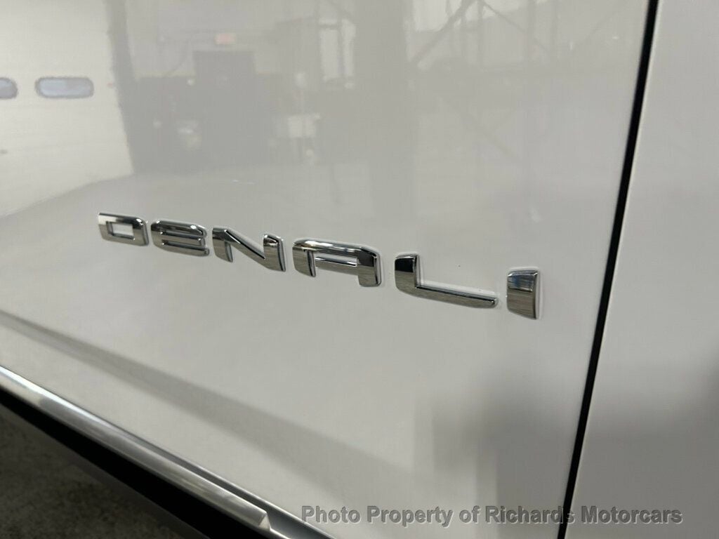2025 GMC Yukon 4WD 4dr Denali (C15832) - Image 12