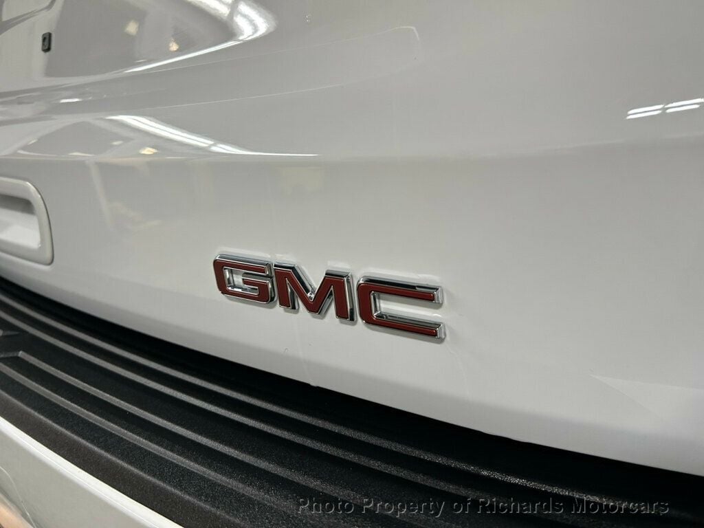 2025 GMC Yukon 4WD 4dr Denali (C15832) - Image 14