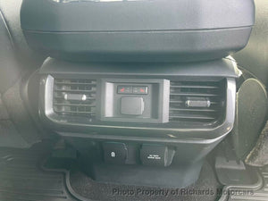 2022 Ford F-150 LARIAT 4WD SuperCrew 5.5' Box (C15705A) - Image 21