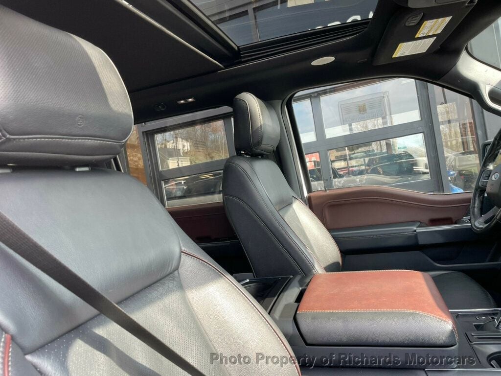 2022 Ford F-150 LARIAT 4WD SuperCrew 5.5' Box (C15705A) - Image 23