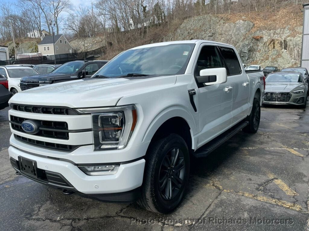 2022 Ford F-150 LARIAT 4WD SuperCrew 5.5' Box (C15705A) - Image 5