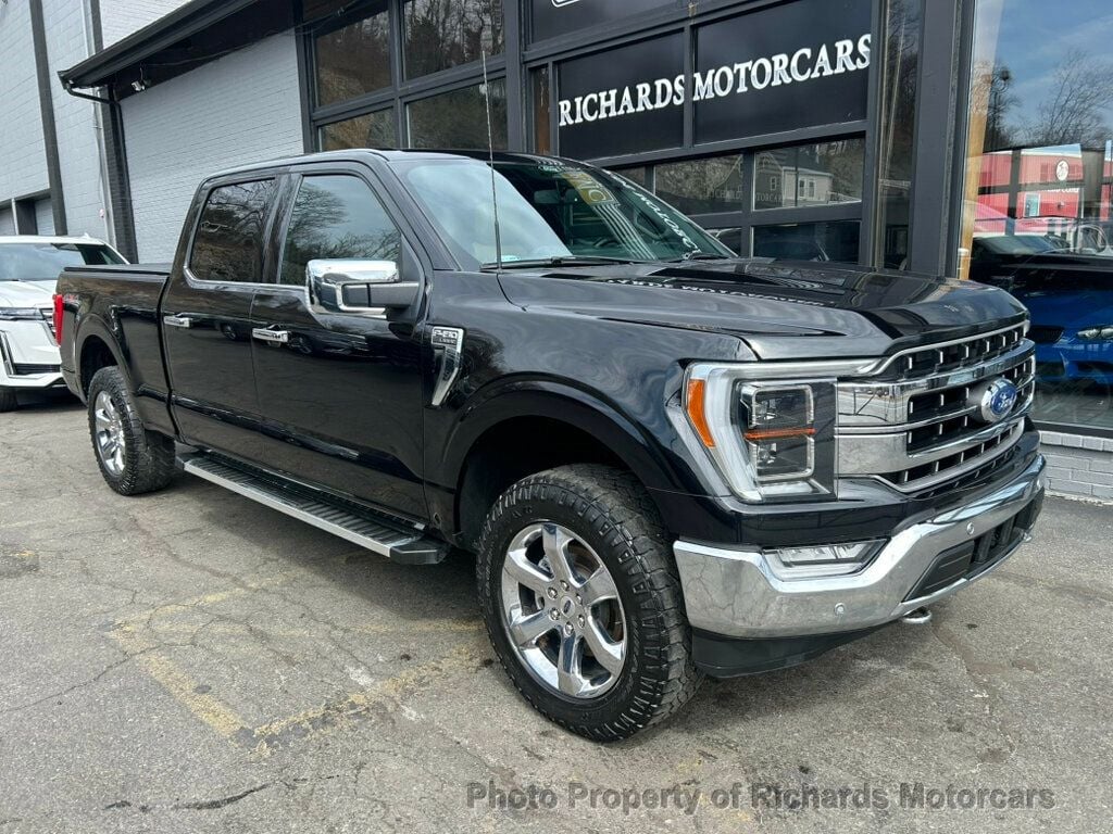 2022 Ford F-150 LARIAT 4WD SuperCrew 6.5' Box (C15878) - Image 2