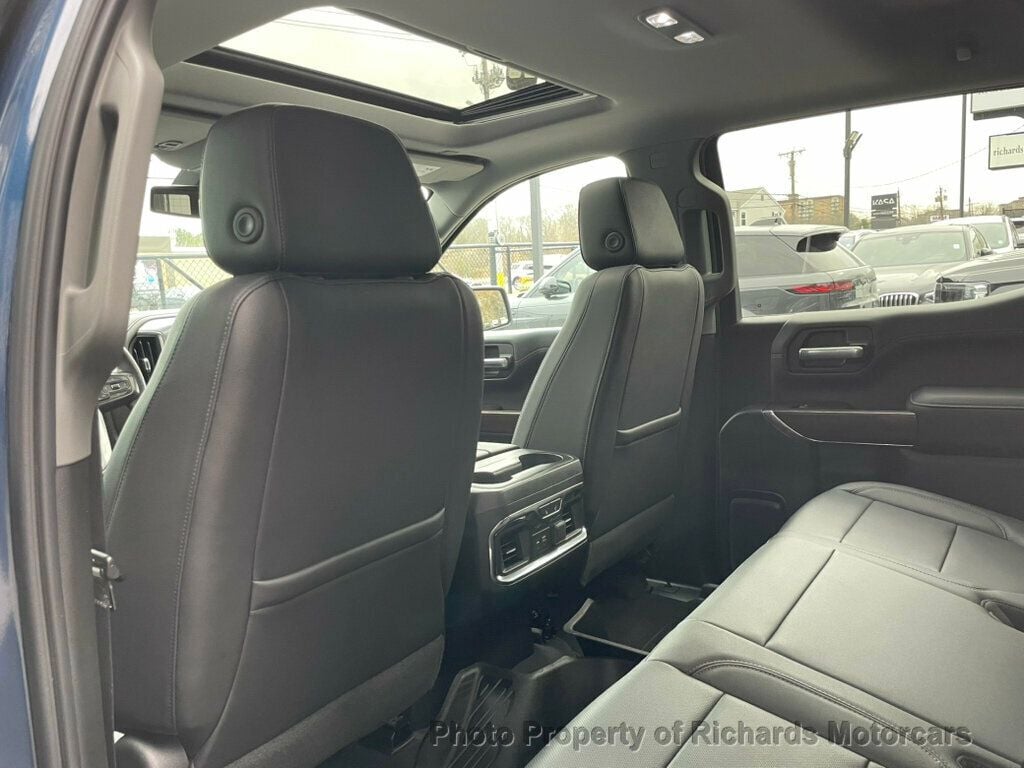 2019 GMC Sierra 1500 4WD Crew Cab 157" SLT (C15895) - Image 18