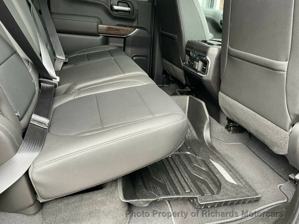 2019 GMC Sierra 1500 4WD Crew Cab 157" SLT (C15895) - Image 19