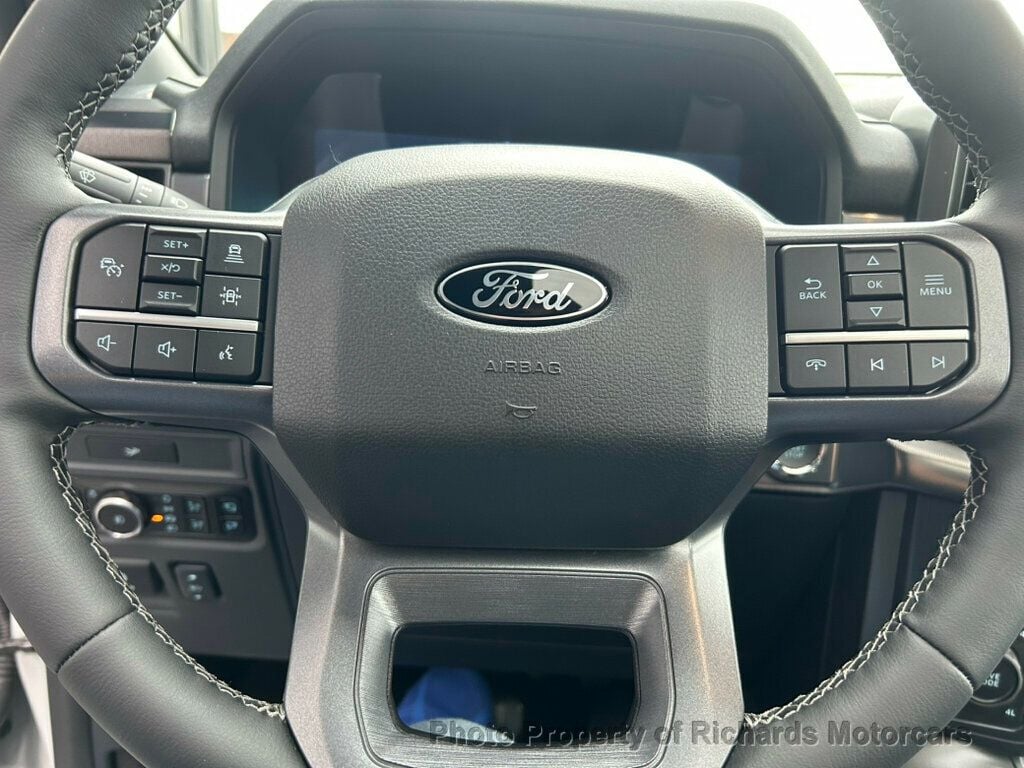 2026 Ford F-150 LARIAT 4WD SuperCrew 5.5' Box (C15891) - Image 17