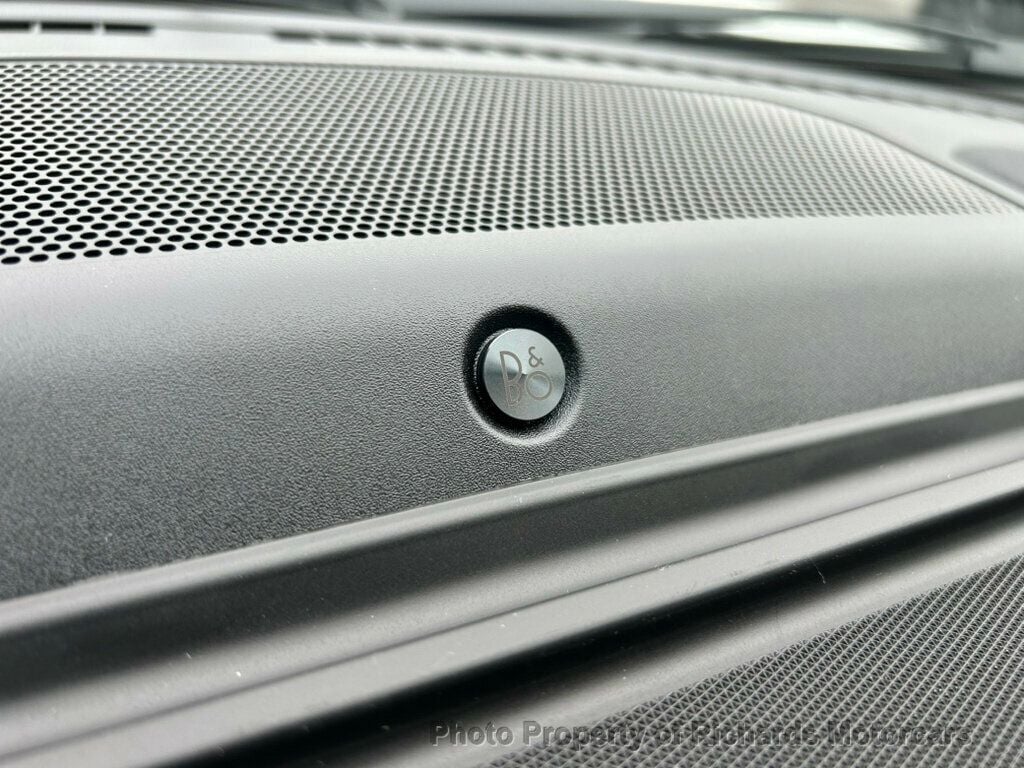 2026 Ford F-150 LARIAT 4WD SuperCrew 5.5' Box (C15891) - Image 19