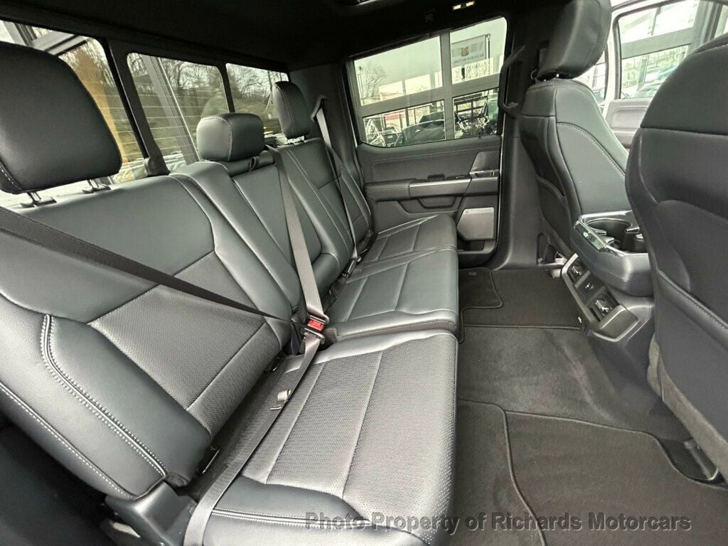 2026 Ford F-150 LARIAT 4WD SuperCrew 5.5' Box (C15891) - Image 25