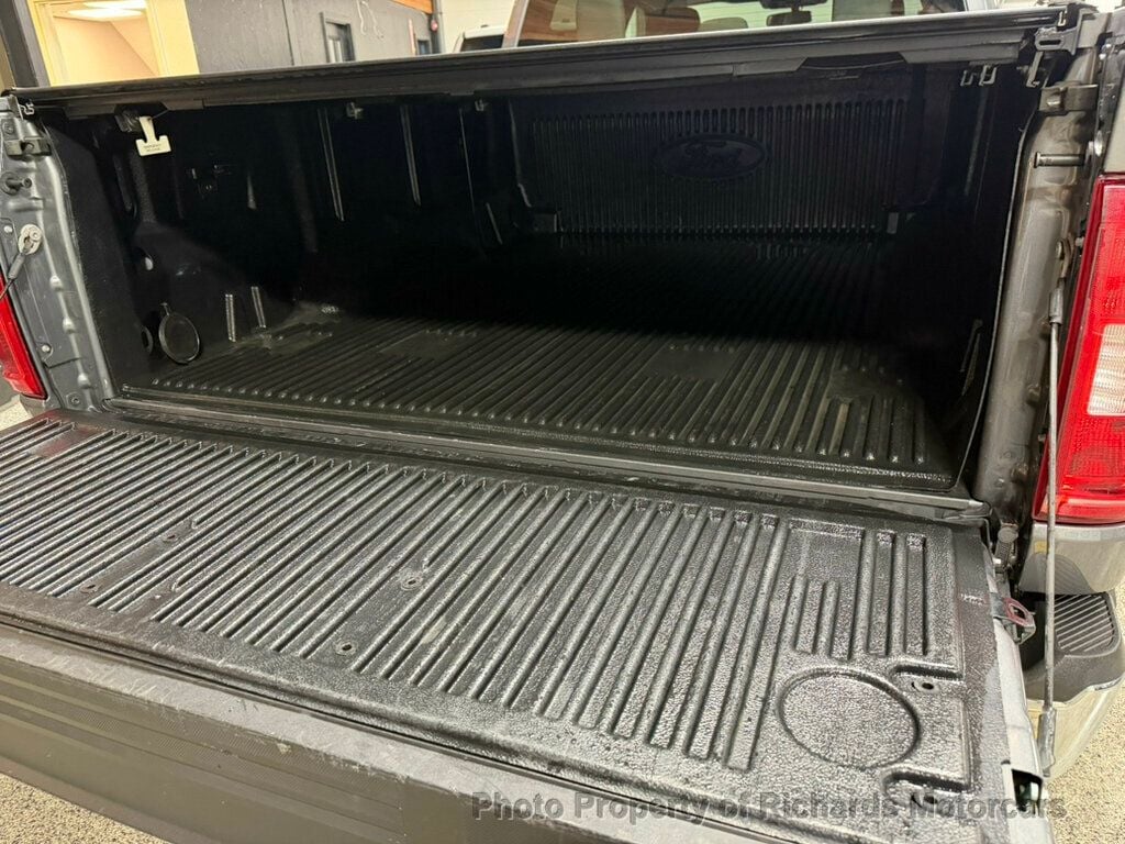 2023 Ford F-150 XLT 4WD SuperCrew 6.5' Box (C15906) - Image 13