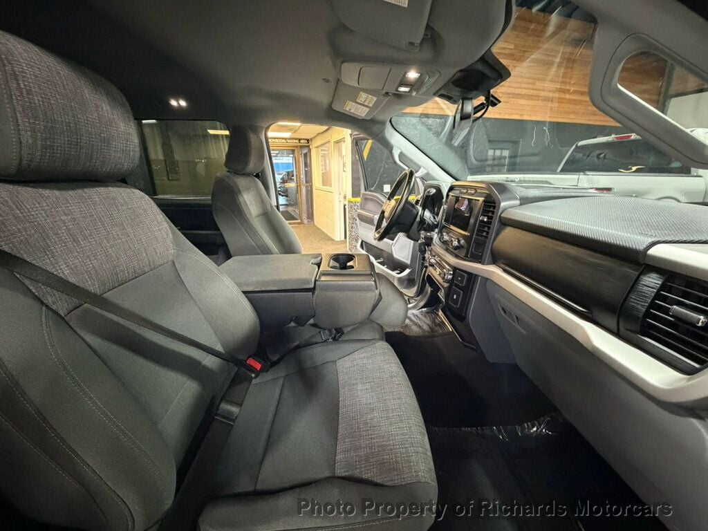 2023 Ford F-150 XLT 4WD SuperCrew 6.5' Box (C15906) - Image 23