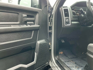 2022 Ram 1500 Classic Express 4x4 Crew Cab 5'7" Box (C15889) - Image 11