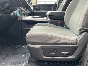 2022 Ram 1500 Classic Express 4x4 Crew Cab 5'7" Box (C15889) - Image 12