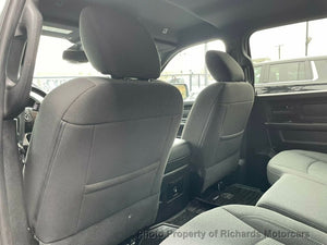 2022 Ram 1500 Classic Express 4x4 Crew Cab 5'7" Box (C15889) - Image 20