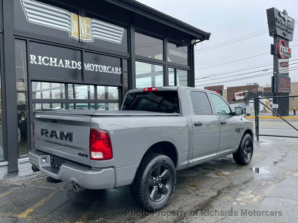 2022 Ram 1500 Classic Express 4x4 Crew Cab 5'7" Box (C15889) - Image 3