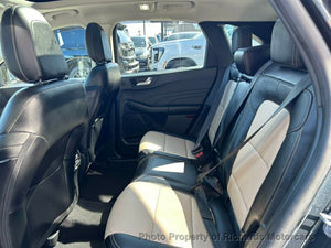 2022 Ford Escape Titanium Hybrid AWD (C15858) - Image 16