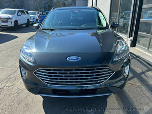 2022 Ford Escape Titanium Hybrid AWD (C15858) - Image 6