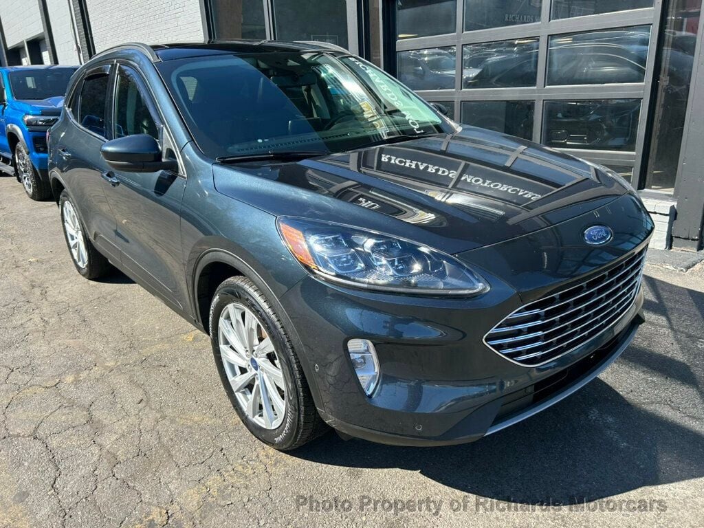 2022 Ford Escape Titanium Hybrid AWD (C15858) - Image 7