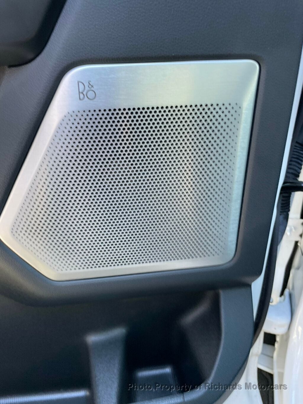 2022 Ford F-150 Raptor 4WD SuperCrew 5.5' Box (C15814) - Image 12