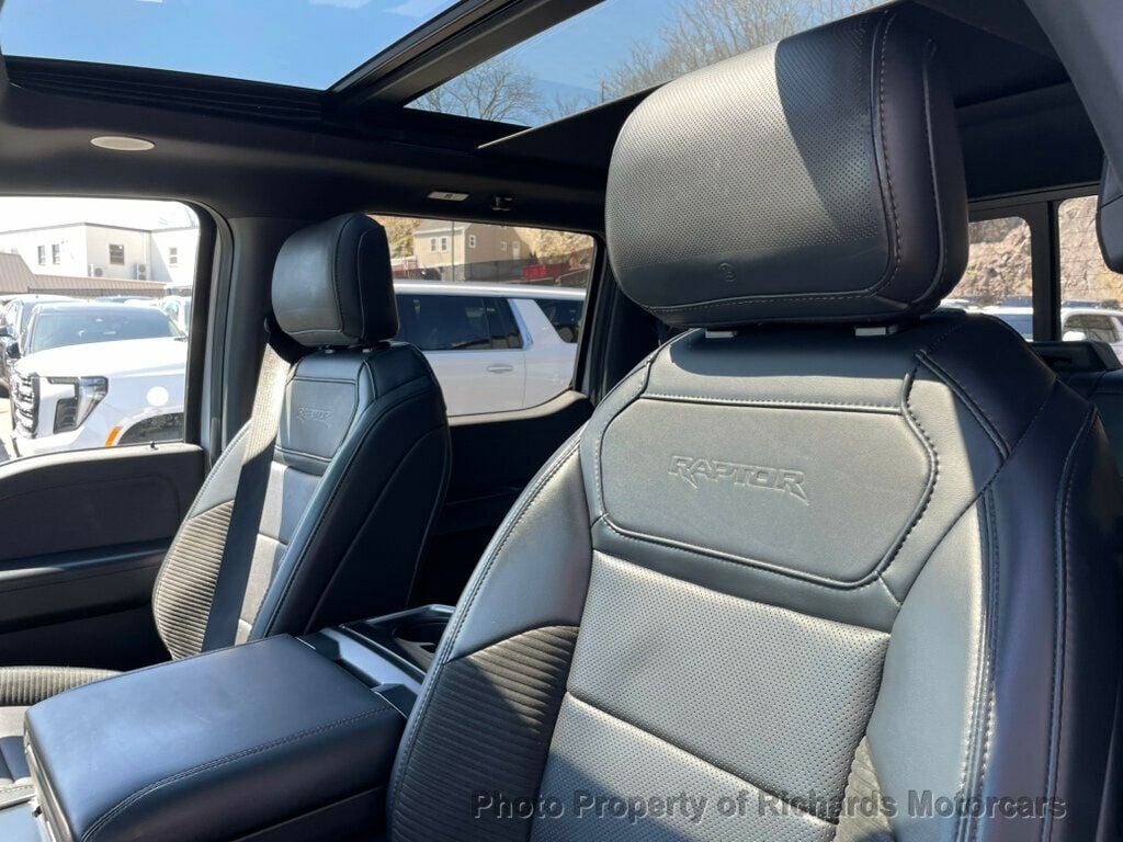 2022 Ford F-150 Raptor 4WD SuperCrew 5.5' Box (C15814) - Image 14