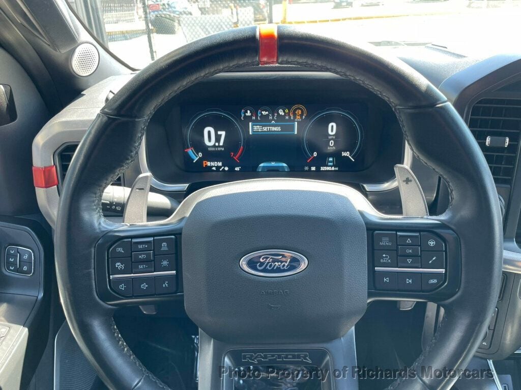 2022 Ford F-150 Raptor 4WD SuperCrew 5.5' Box (C15814) - Image 16
