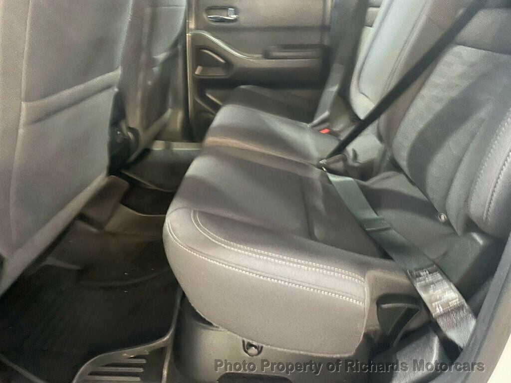 2022 Nissan Frontier Crew Cab 4x4 SV Automatic (C15770) - Image 13