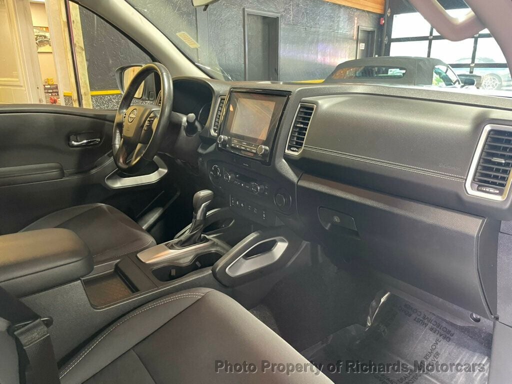 2022 Nissan Frontier Crew Cab 4x4 SV Automatic (C15770) - Image 18