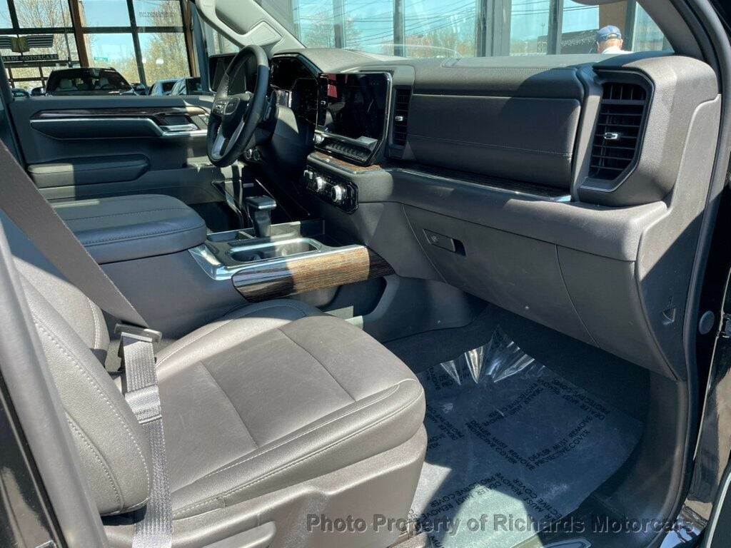 2024 GMC Sierra 1500 4WD Crew Cab 147" Elevation w/3SB (C15766) - Image 25