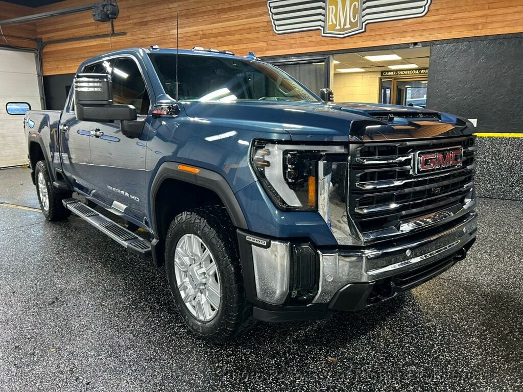2024 GMC Sierra 2500HD 4WD Crew Cab 159" SLT (C15883) - Image 9