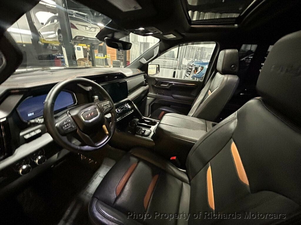 2024 GMC Sierra 1500 4WD Crew Cab 147" AT4 (C15914) - Image 14