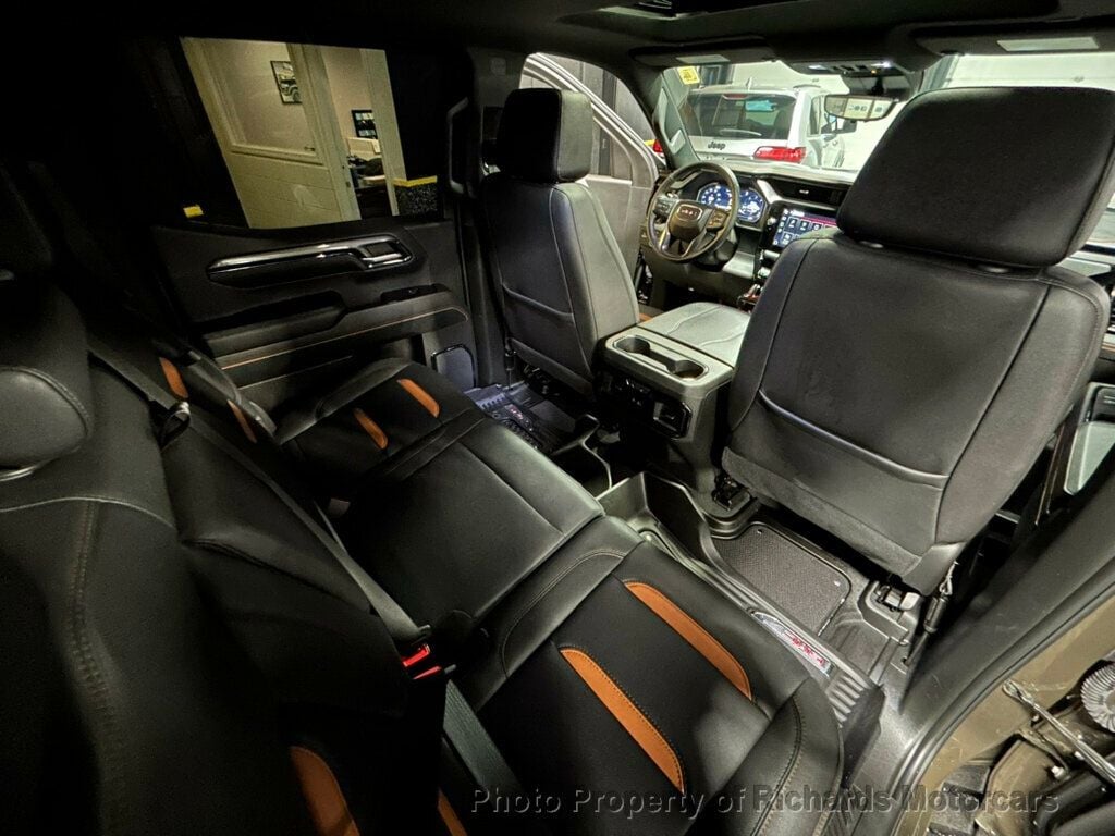 2024 GMC Sierra 1500 4WD Crew Cab 147" AT4 (C15914) - Image 22