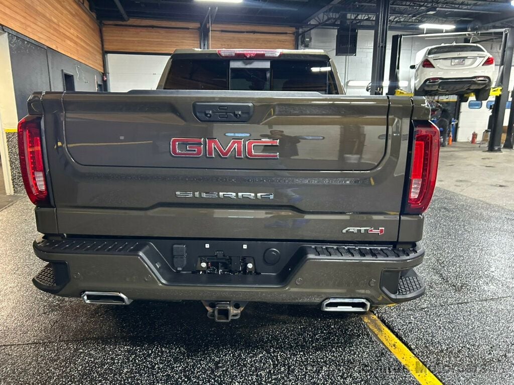 2024 GMC Sierra 1500 4WD Crew Cab 147" AT4 (C15914) - Image 4
