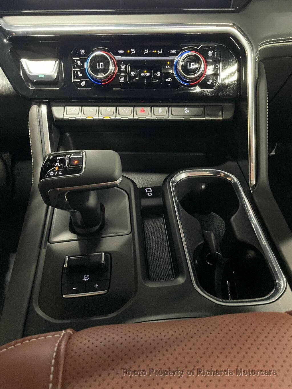 2026 GMC Sierra 1500 4WD Crew Cab 147" Denali Ultimate (C15923) - Image 19