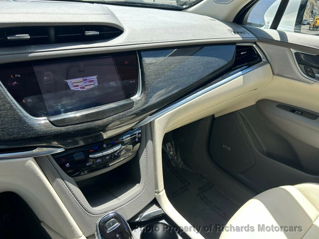 2022 Cadillac XT6 AWD 4dr Premium Luxury (C15919) - Image 12