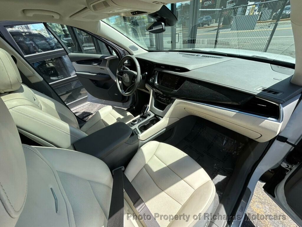 2022 Cadillac XT6 AWD 4dr Premium Luxury (C15919) - Image 24
