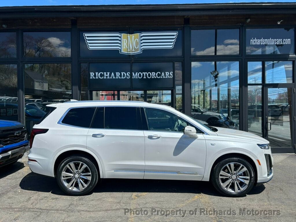 2022 Cadillac XT6 AWD 4dr Premium Luxury (C15919) - Image 2