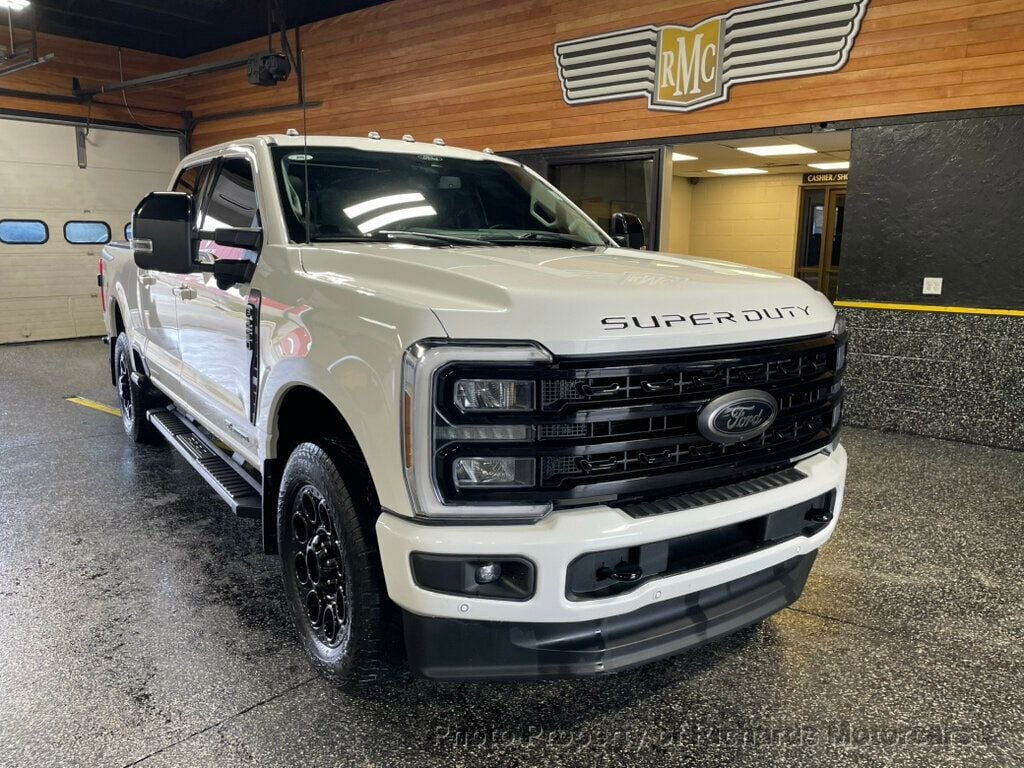 2024 Ford Super Duty F-250 SRW LARIAT 4WD Crew Cab 6.75' Box (C15942) - Image 2